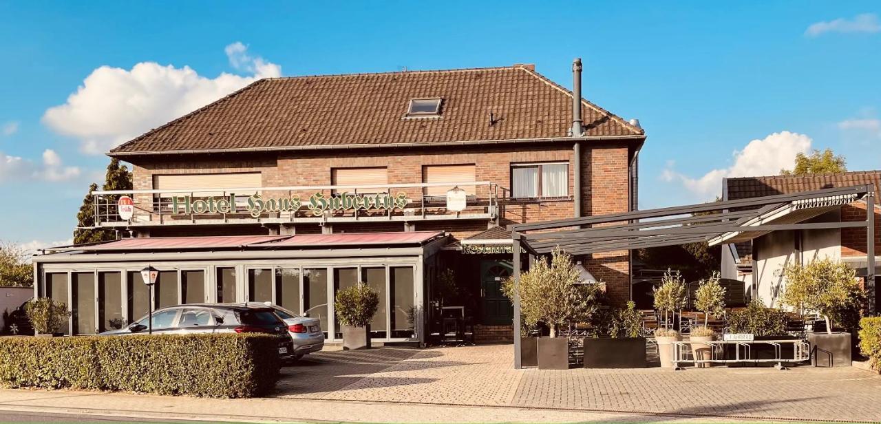 Hotel Haus Hubertus Elsdorf Bagian luar foto